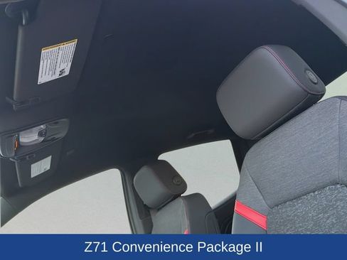 Used 2024 Chevrolet Colorado Z71 w/ Z71 Convenience Package 2 AWD/4WD image 12