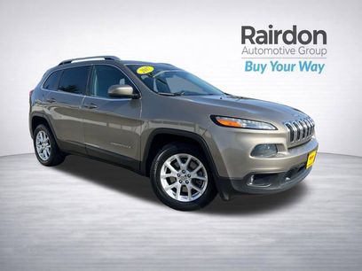 Used 2017 Jeep Cherokee Latitude w/ Safety/Convenience Group