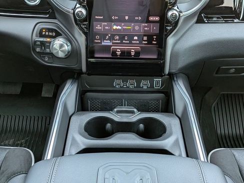 New 2026 RAM 1500 Laramie AWD/4WD image 19