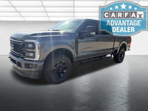 Used 2024 Ford F250 XL w/ STX Appearance Package AWD/4WD image 2