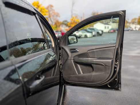 Used 2019 Dodge Journey Crossroad image 41