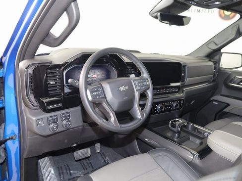Used 2023 Chevrolet Silverado 1500 ZR2 w/ Technology Package image 27