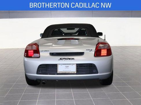 Used 2000 Toyota MR2 image 4