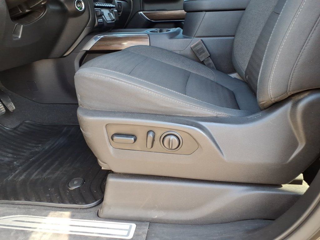 Used 2019 Chevrolet Silverado 1500 RST w/ All-Star Edition AWD/4WD image 25
