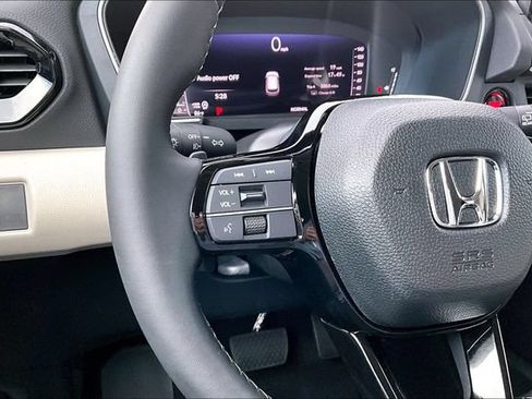 Used 2026 Honda Pilot EX-L image 11