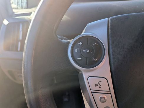 Used 2013 Toyota Prius Plug-In Hybrid image 15