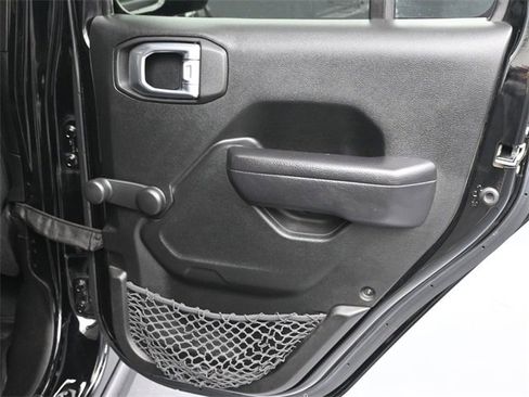 Used 2022 Jeep Wrangler Unlimited Sport image 13