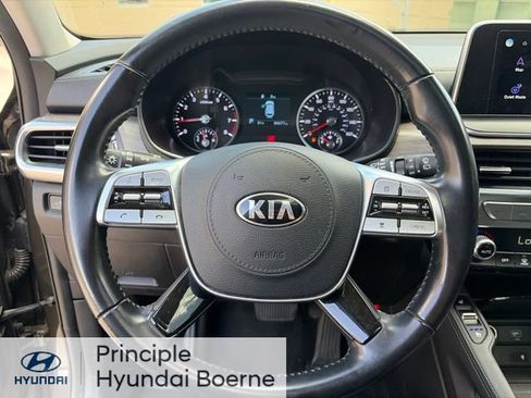 Used 2021 Kia Telluride EX w/ EX Premium Package FWD image 18