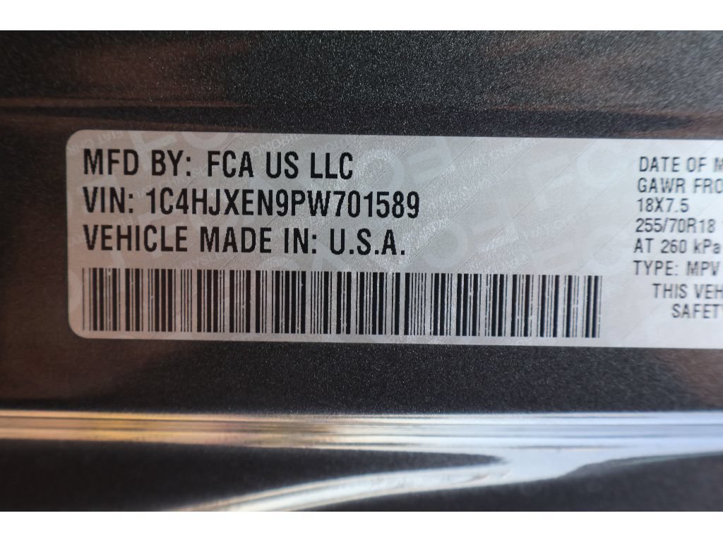 Used 2023 Jeep Wrangler Unlimited Sahara AWD/4WD image 39