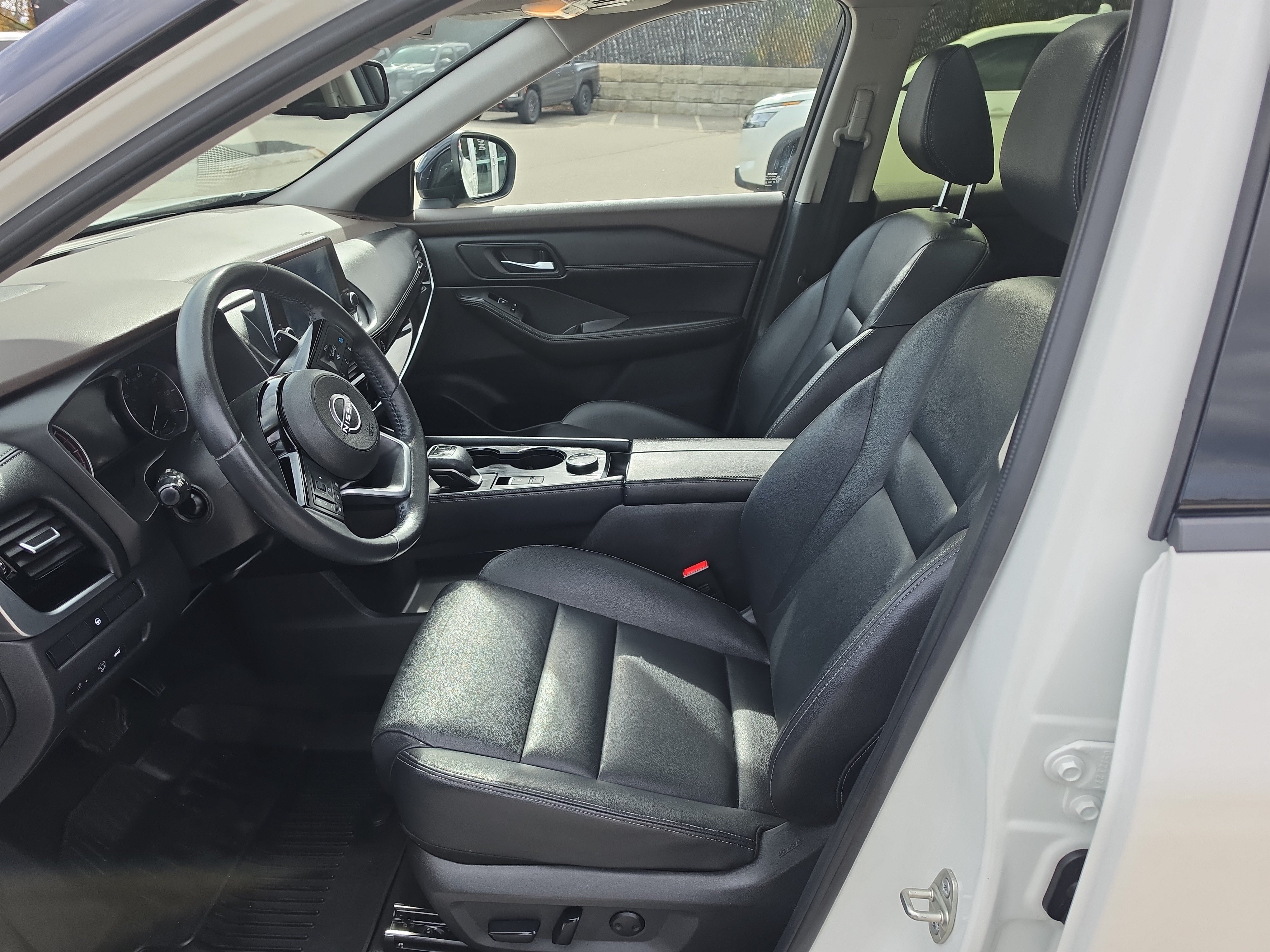Certified 2023 Nissan Rogue SL AWD/4WD image 14
