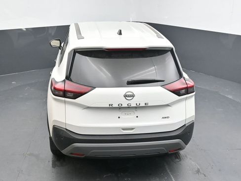 Used 2023 Nissan Rogue S image 15