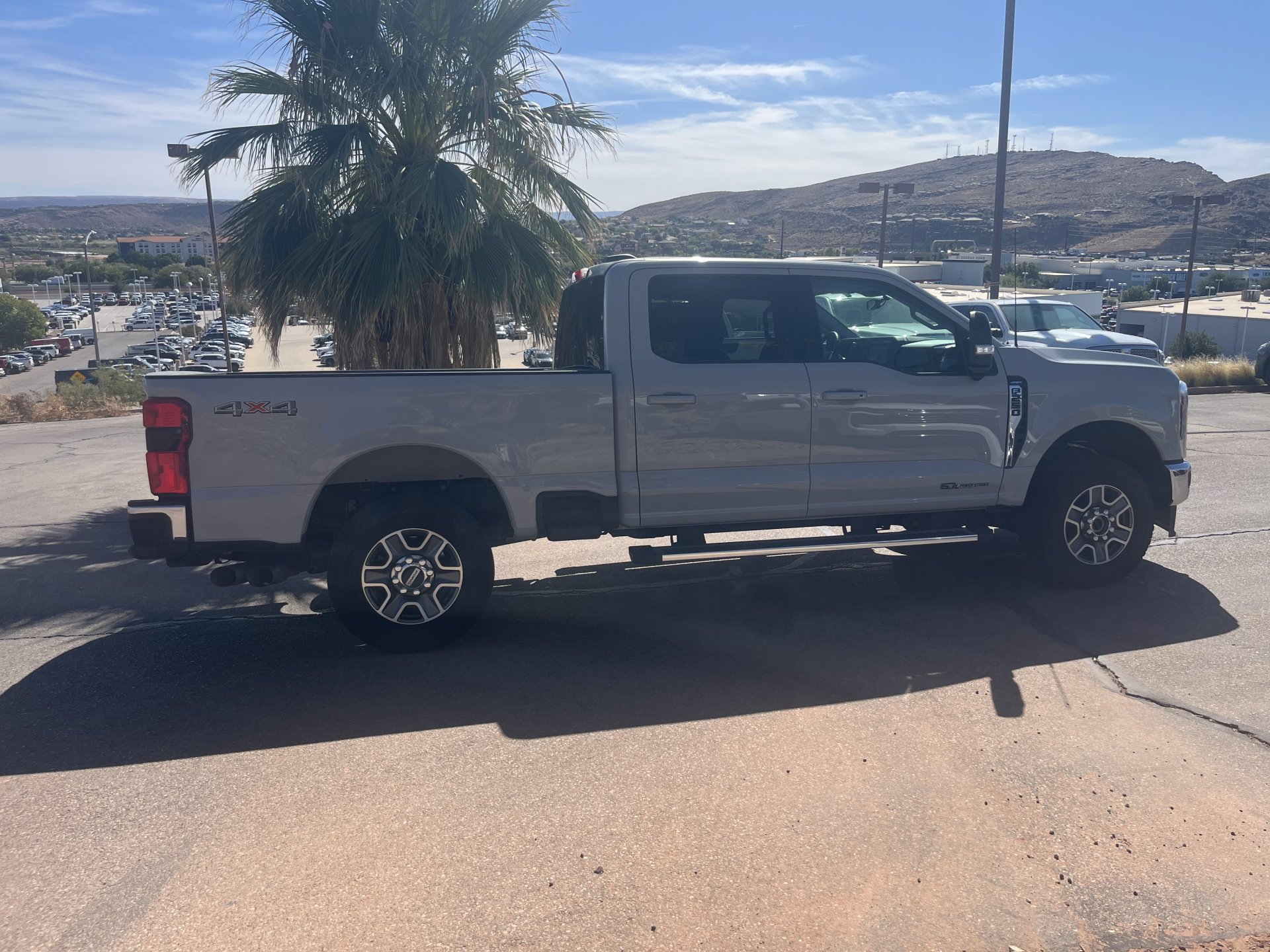 Used 2025 Ford F250 Lariat AWD/4WD image 4