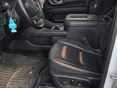 Used 2024 GMC Yukon AT4 w/ AT4 Premium Package AWD/4WD image 14