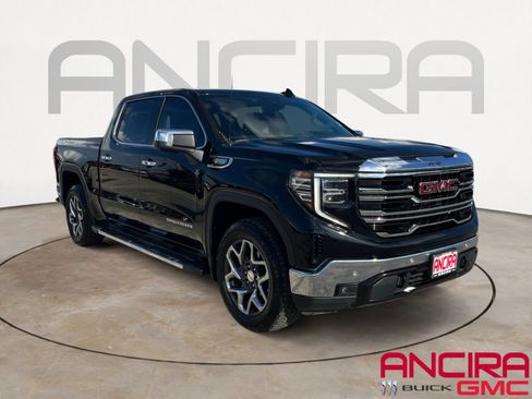 Used 2022 GMC Sierra 1500 SLT image 1