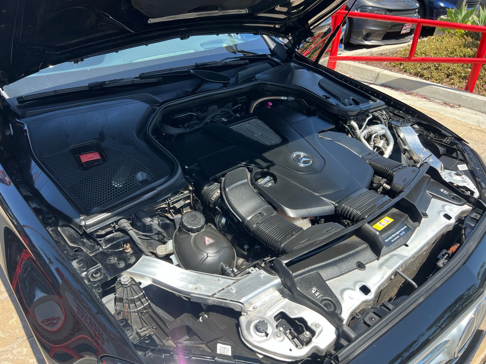 Used 2018 Mercedes-Benz E 400 4MATIC Sedan w/ Premium 3 Package image 40