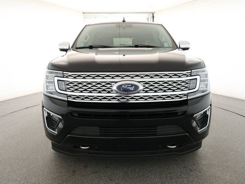 Used 2021 Ford Expedition Platinum image 2