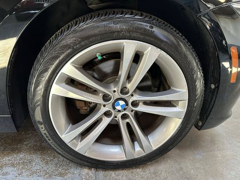 Used 2017 BMW 330i xDrive Sedan AWD/4WD image 22