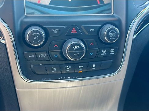 Used 2014 Jeep Grand Cherokee Overland w/ Advanced Technology Group image 34