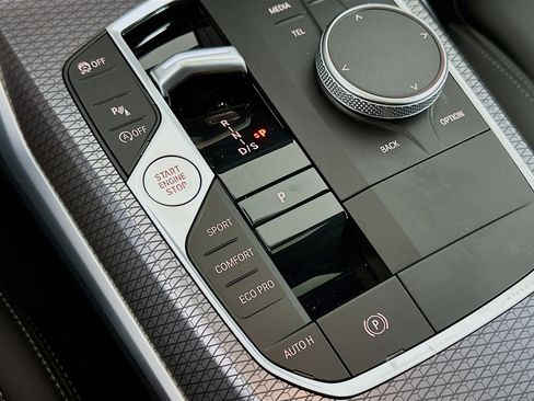 Used 2025 BMW 330i xDrive Sedan w/ Convenience Package image 25