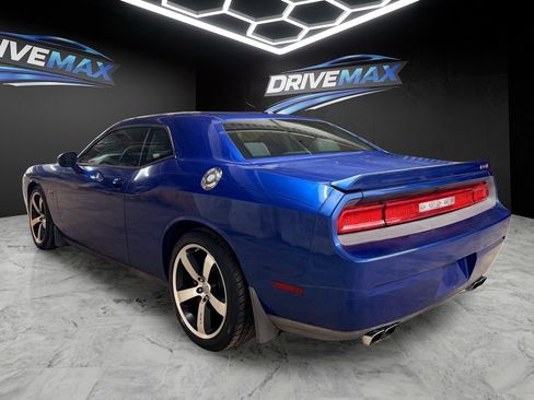 Used 2012 Dodge Challenger SRT8 RWD image 7