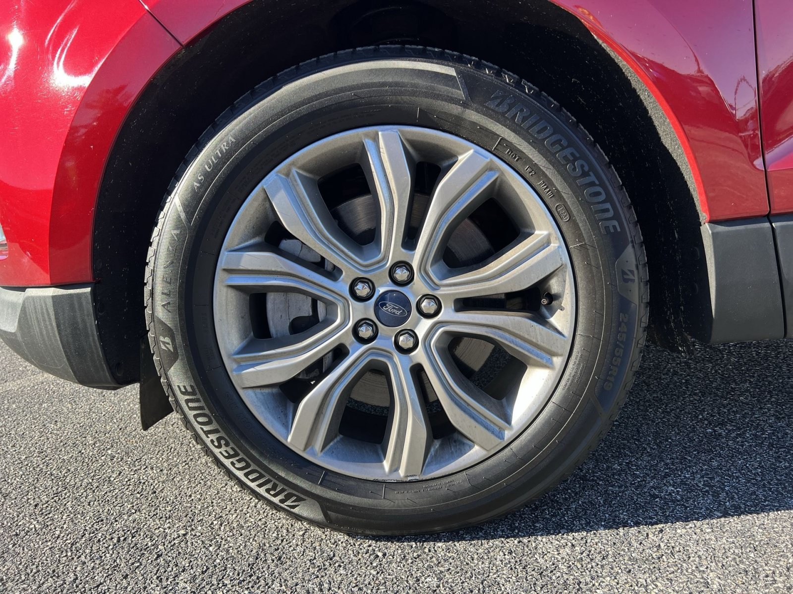 Used 2022 Ford Edge Titanium AWD/4WD image 12
