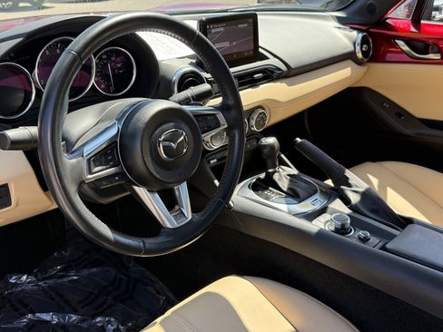 Used 2019 MAZDA MX-5 Miata RF Grand Touring RWD image 22