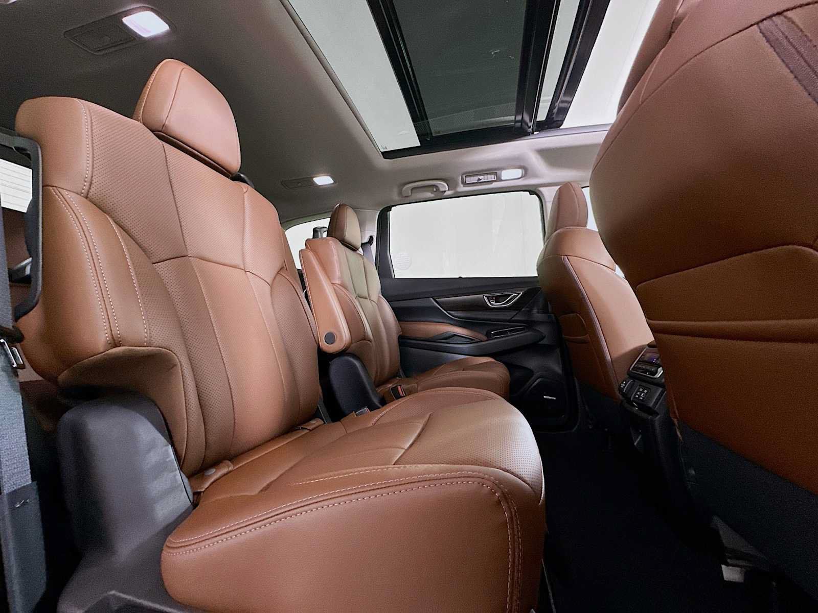 New 2026 Subaru Ascent Touring w/ Popular Package #1 AWD/4WD image 27