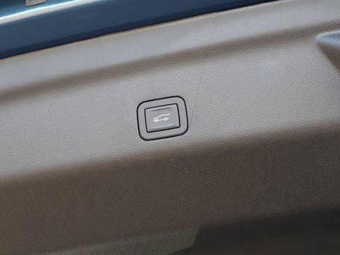 New 2026 GMC Yukon XL Denali w/ Denali Reserve Package image 22