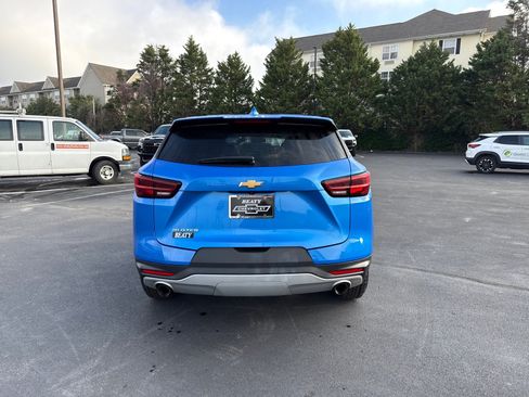 Used 2025 Chevrolet Blazer LT image 4