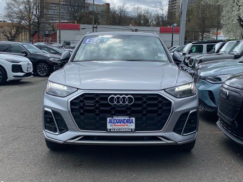 Used 2022 Audi Q5 2.0T Premium Plus w/ Premium Plus Package AWD/4WD image 5