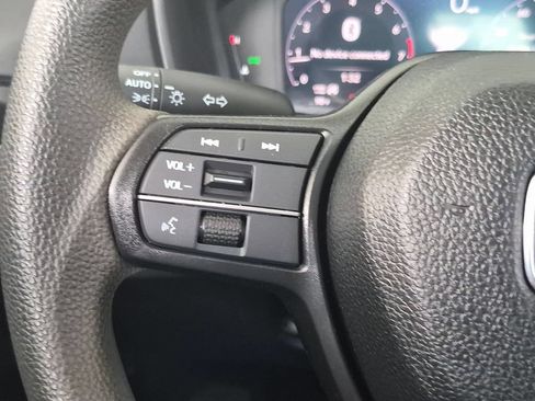 Used 2025 Honda Accord LX image 15