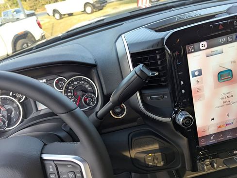 New 2026 RAM 3500 Big Horn AWD/4WD image 24