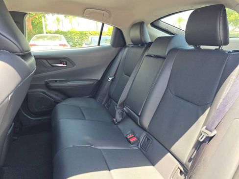 Used 2025 Toyota Prius XLE FWD image 18