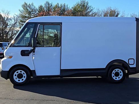 New 2025 Chevrolet Brightdrop 400 image 9