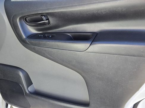 Used 2019 Nissan NV200 SV w/ Navigation Package image 10