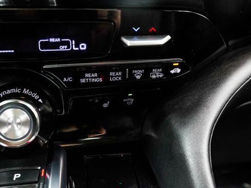 Used 2022 Acura MDX SH-AWD w/ Technology Package image 31
