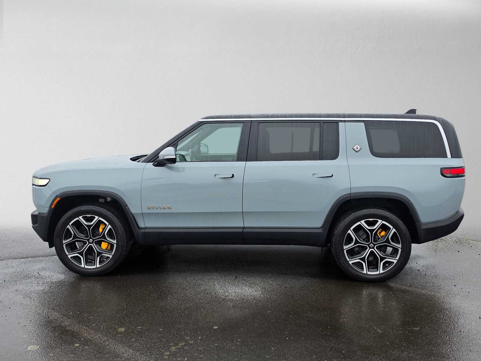 Used 2023 Rivian R1S Adventure Quad AWD/4WD image 6