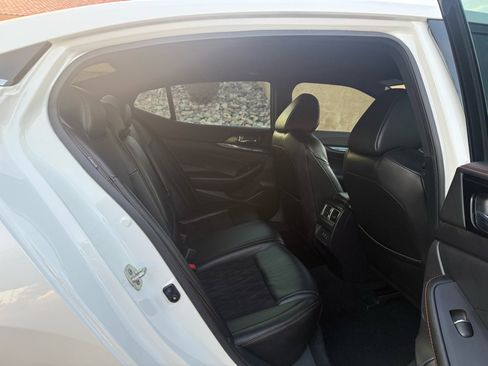 Used 2021 Nissan Maxima SR w/ Sport Mat Group image 15