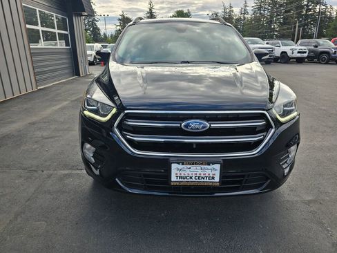 Used 2017 Ford Escape Titanium w/ Canadian Touring Package image 9
