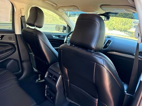 Certified 2024 Ford Edge Titanium image 24