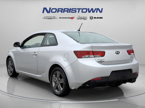 Used 2012 Kia Forte Koup EX image 4