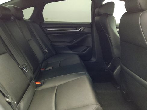 Used 2019 Honda Accord Sport image 19