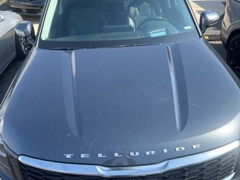 Used 2022 Kia Telluride SX w/ SX Prestige Package image 19