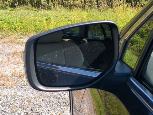 Used 2022 Subaru Outback Limited image 12