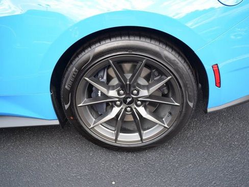 New 2025 Ford Mustang Dark Horse image 6