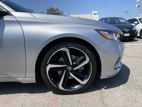 Used 2018 Honda Accord Sport image 27