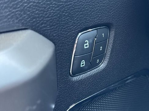 Used 2019 Ford F150 Lariat w/ Trailer Tow Package AWD/4WD image 36