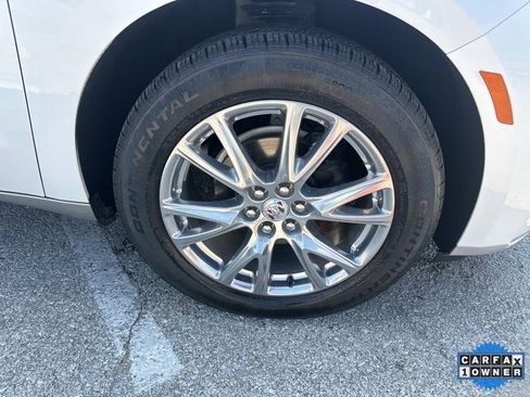 Used 2024 Buick Enclave Essence w/ Experience Buick Package image 44