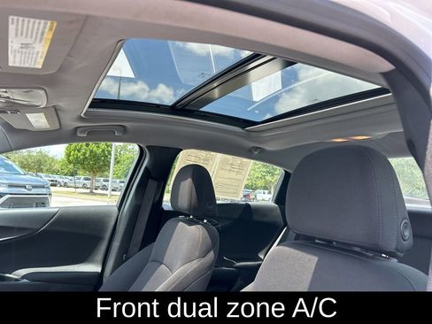 Used 2024 Chevrolet Malibu LT image 15