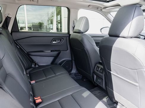 New 2026 Nissan Rogue SV AWD/4WD image 26